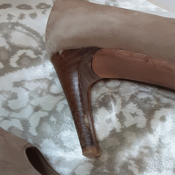 Stuart Weitzman Vintage Open Toe Suede Pump Size 9.5. - Picture 11 of 14